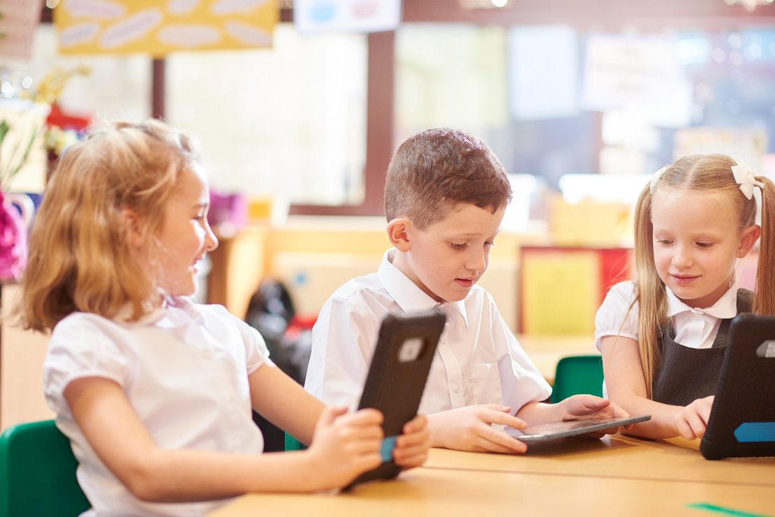pupils-using-tablets